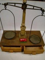 Stara waga laboratoryjna Polska ST