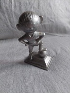 ODLEWNIA ŻELIWA W ŚREMIE FIGURKA BOLEK Z PIŁKĄ BAJKA BOLEK I LOLEK PRL