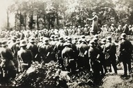 Foto - Niemieccy żołnierze. Hełmy. I WS