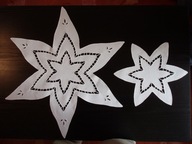 Komplet 2 serwet w kształcie gwiazd-ręczny haft richelieu