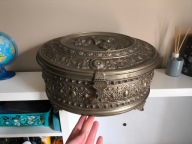 Neobarokowy kufer podróżny puzdro repusowany amor na rybie Norblin Warszawa