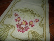 Bieżnik z haftem krzyzykowym