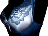 Koronkowy biustonosz stanik push-up r. 90B