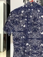 U Koszula Ho Mebound typ hawajski atramentowe białe kwiaty biel bawełna M