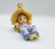 WYLUZOWANA dziewczynka w za dużym kapeluszu CUDNA