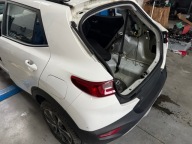 Kia stonic 17- błotnik lewy tylny wanna tył biały w kolor