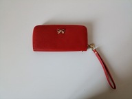 Śliczny portfelik soczysta czerwień bardzo pakowny