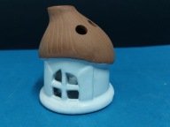 Mały ceramiczny domek Kominek design