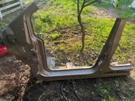 Próg słupek lewy Ford tourneo Connect 19r