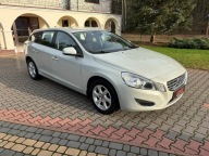 Volvo V60 T4 180 KM Automat Podgrzewane fotele