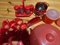 Komplet plastikowych naczyń pojemników misek PRL kolekcja pamiątki