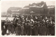 RZESZA NIEMIECKA -MARSZ SWASTYKI -MONACHIUM 1923 ROK -fotografia