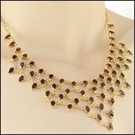 Piękny naszyjnik damski, pozłacane srebro z granatami