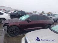Aston Martin DBX 2021 ASTON MARTIN DBX 4.0 Benzyna 542KM