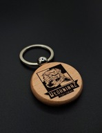 Drewniany brelok Włókniarz Częstochowa – grawer z logo, prezent dla kibica