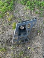 SKODA YETI ŚLIZG MOCOWANIE SPRYSKIWACZA ZDERZAKA LEWY PRZÓD 5L0807055