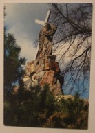 Czerwińsk na Wisłą - salezjanie. Rzeźba Chrystusa dźwigającego krzyż