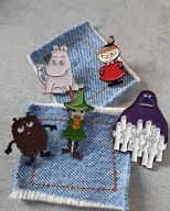 Pin przypinka broszka motyw Mała Mi buka bobek Włóczykij muminki