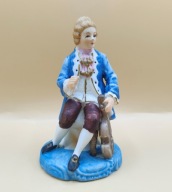 Srzypek - szlachcic panicz przygotowuje się do gry 14 cm - sliczna figurka