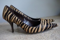 CZÓŁENKA SKÓRA CĘTKI SKÓRA WŁOSIE NOWE DENMARK r.38 SZPILKI