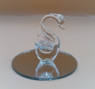 Łabędź - malutka figurka na lustereczku - bardzo ładna - kolekcjonerska