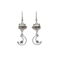 Kolczyki z maneki neko i Księżycem