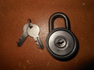 STARA SPRAWNA KŁODKA Z KLUCZAMI DELTA