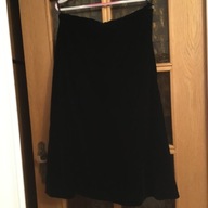 SPÓDNICA WELUR CZARNA 20 4XL-5XL DŁUGA PODSZEWKA