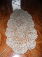 Owalna bezowa serweta - 43 cm x 78 cm