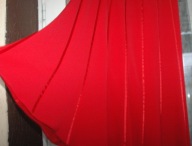 SLICZNA Włoska czerwona spódnicam super kroj r 36/38