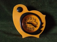 Piękny zabytkowy budzik SLAVA - żółty kurczak / design PRL