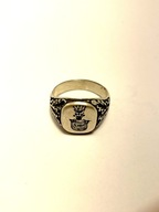 Srebrny sygnet z herbem szlacheckim Łodzia