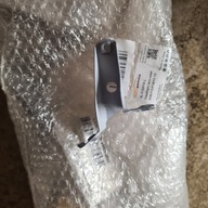 BMW OE 7293724 Uchwyt błotnika lewy bmw f34