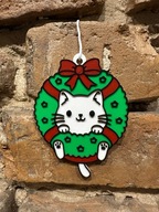 Ozdoba choinkowa 3D – Uroczy Kotek w Wieńcu | Świąteczna dekoracja