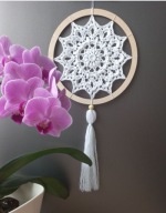 Mandala robiona na szydełku