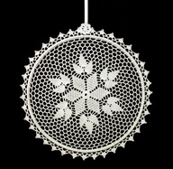 Zawieszka ozdoba na okno szydełkowa 28cm biała (Z143)