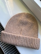 H&M wełniana czapka typu beanie beżowa z prążkowanej dzianiny z moherem