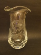 Szklany wazon w kwiaty, szklany wazon szlifowany, kwiaty, vintage