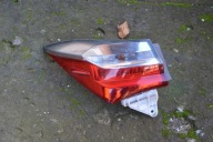 lewa tylna lampa toyota Corolla sedan E16 2018 lift