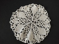 Serwetka szydełkowa 15 cm