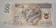 200zł 2021r seria GI6318136 radar UNC