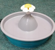 Fontanna PetSafe Drinkwell z kwiatkiem nowa pompka