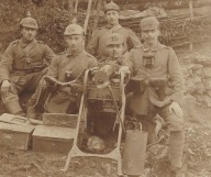 D90 CKM MG08/15 Kabura P08 Drużyna skrzynki Pickelhauby z numerami Lornetk