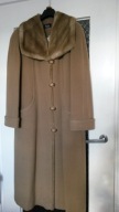 Płaszcz beżowy Pabia wełna kaszmir futro norka 38