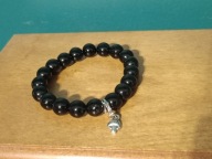 Bransoletka ze szklanych koralików w czarnym kolorze