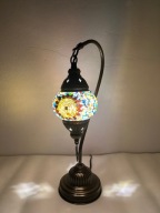 Lampa stołowa wykonana techniką mozaiki tureckiej.