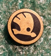 ODZNAKA SKODA - FABRYKA SAMOCHODÓW OSOBOWYCH - MOTORYZACJA CZECHY