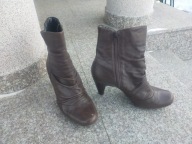 CLARKS nr 41/7,5 wygodne i eleganckie brązowe botki na słupku skóra