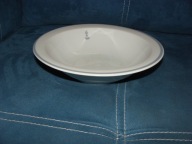 GŁĘBOKI TALERZ Z ZYGMUNTEM / PORCELANA LUBIANA