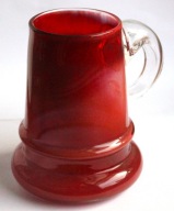 Kufel szkło barwione: rubinowa czerwień, Ludwik Fiedorowicz; unikat